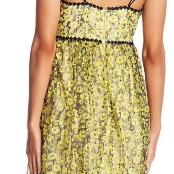 Romeo & Juliet Couture Women's Size Small Yellow & Black Spaghetti Strap Mini - Picture 2 of 6